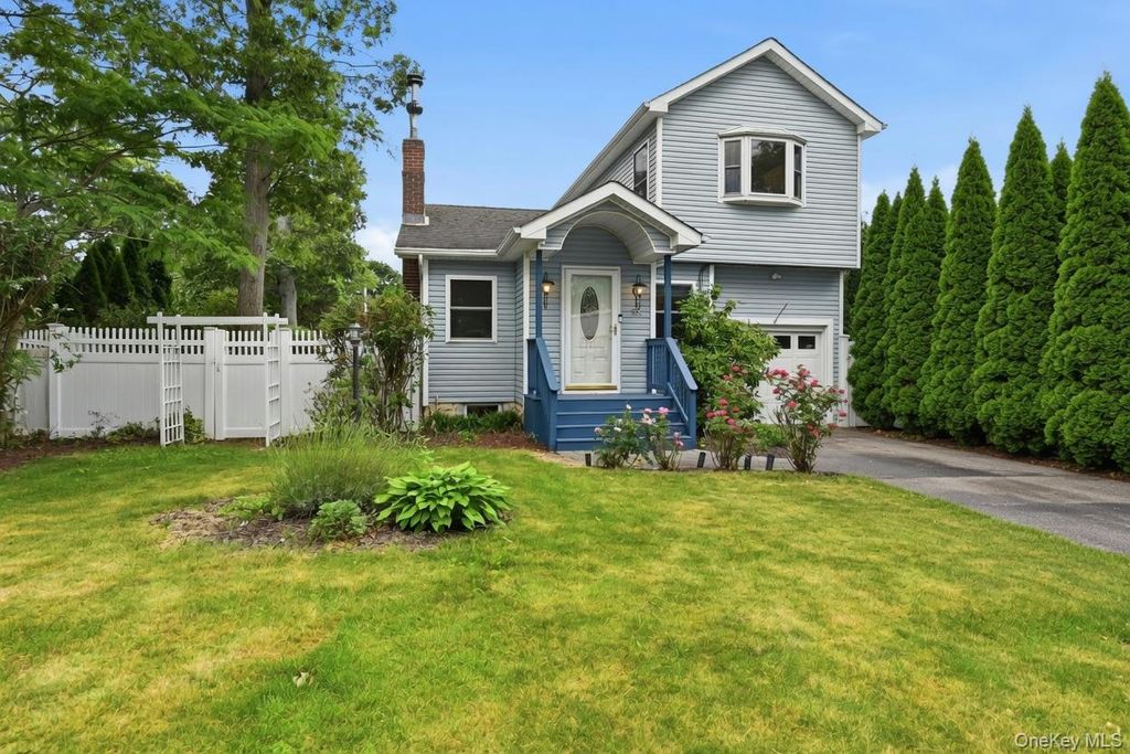 Photo of 58 Seawanhaka Avenue, Nesconset, NY 11767 (MLS # 1015140)