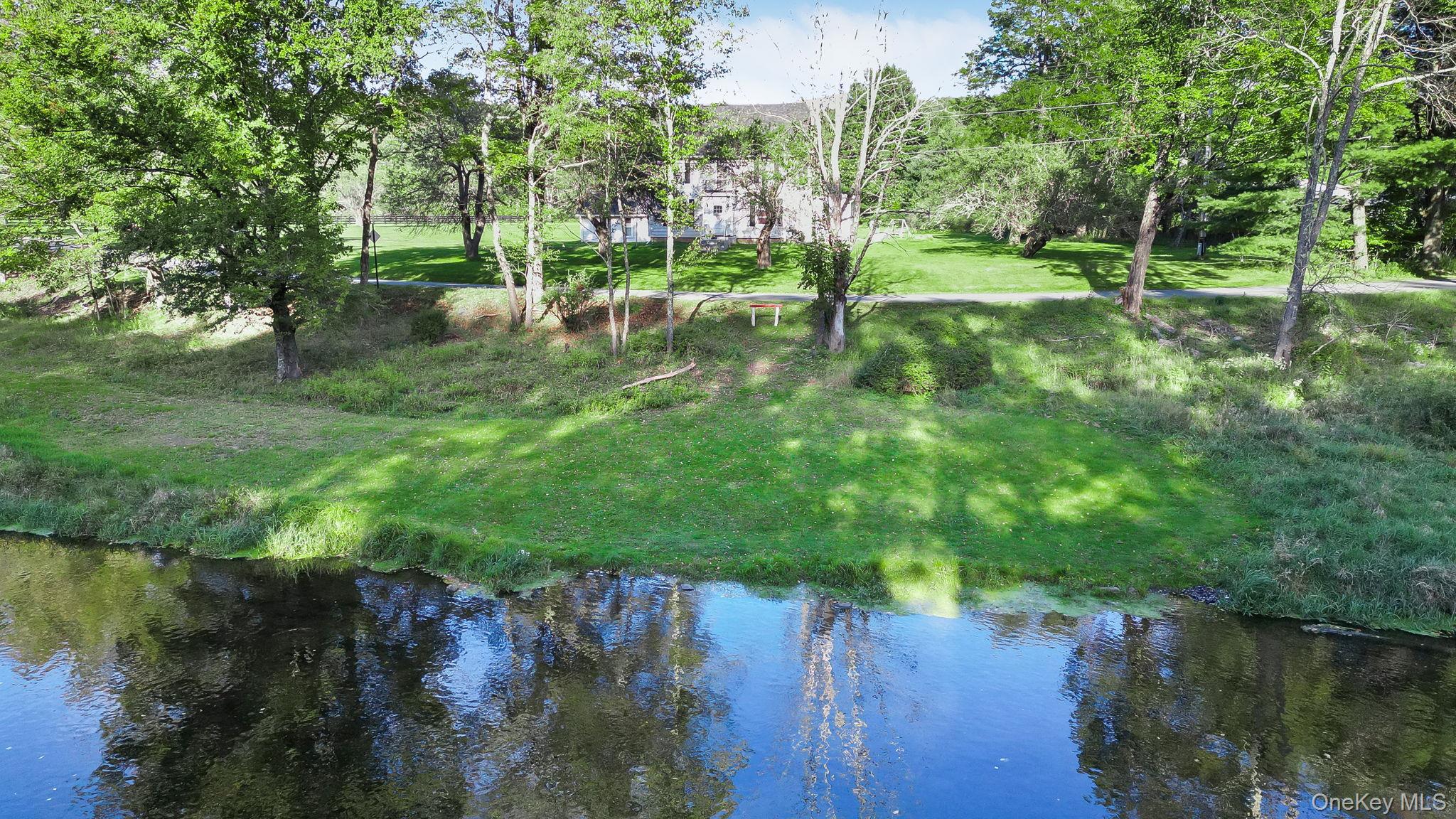 463 River Road