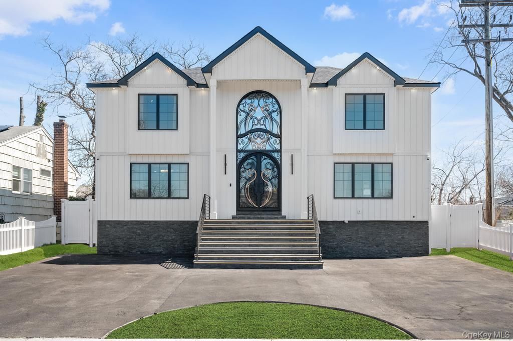 Photo of 15 Forest Road, Valley Stream, NY 11581 (MLS # 977807)