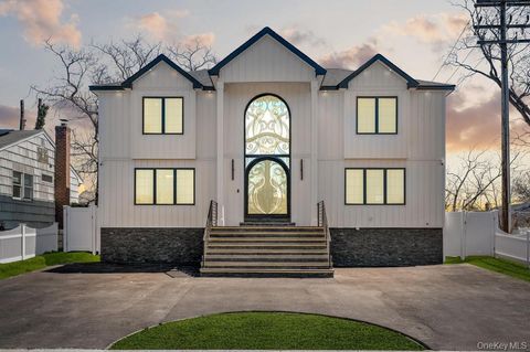 15 Forest Road Valley Stream NY 11581