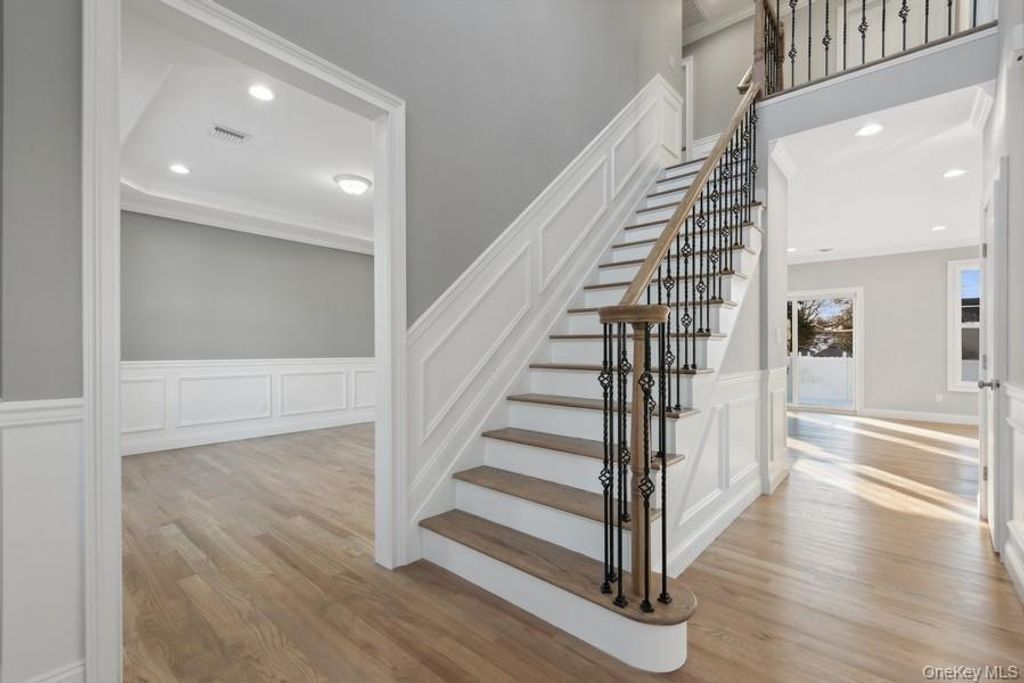 Photo of 51 Bedford Avenue, Westbury, NY 11590 (MLS # 885866)