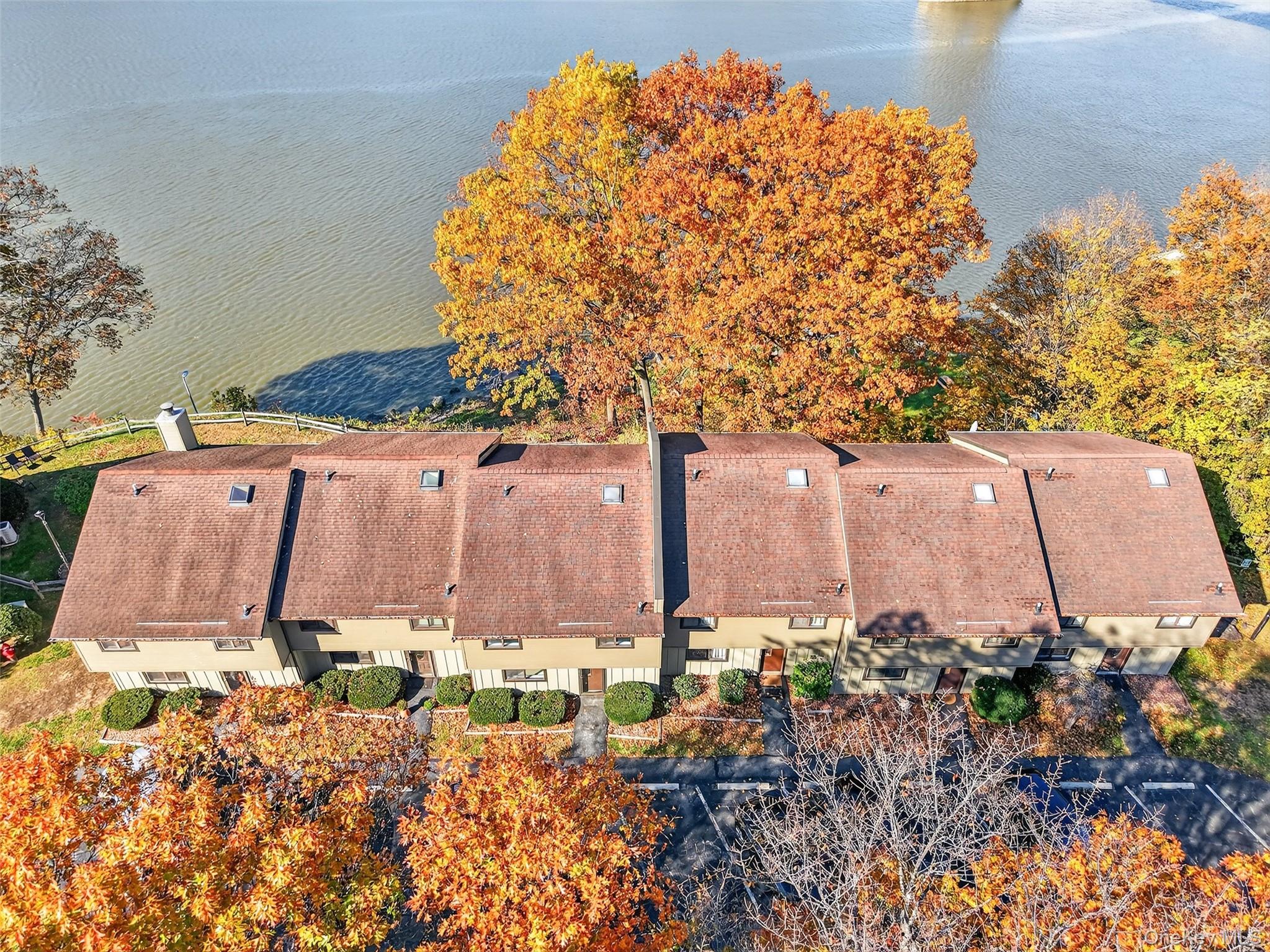 28 Hudson Heights Drive 28