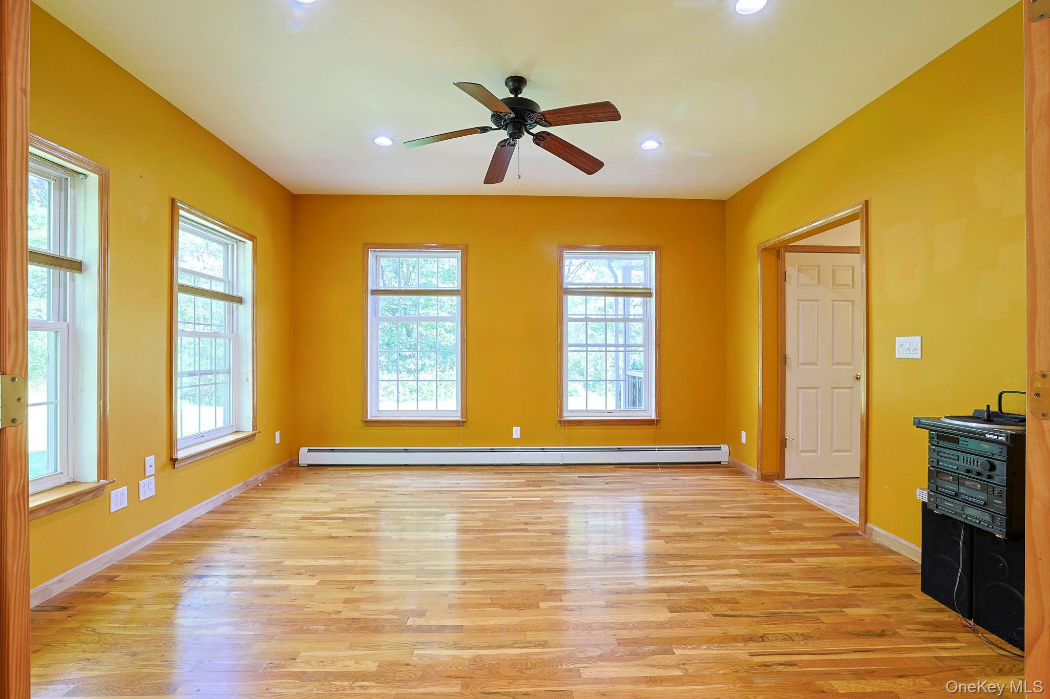 2033 Little Britain Road