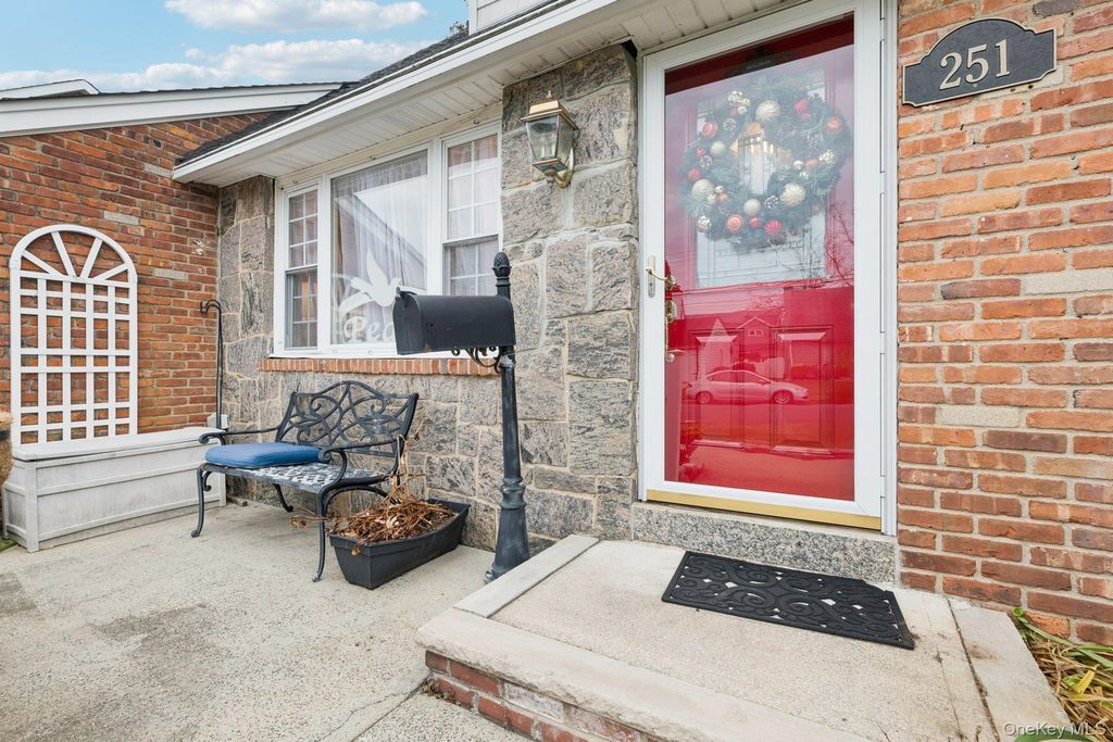 Photo of 251 Hamilton Avenue, Massapequa, NY 11758 (MLS # 942746)