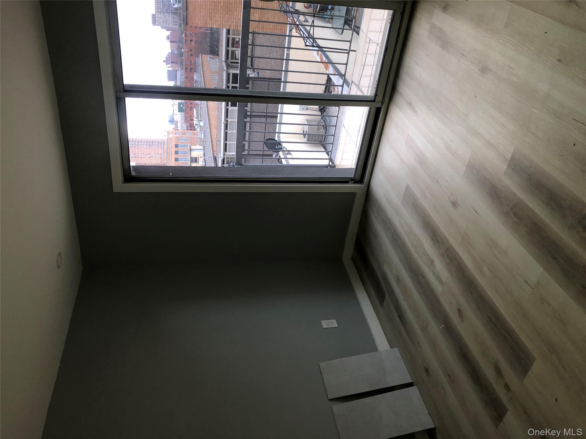 651 Courtlandt Avenue