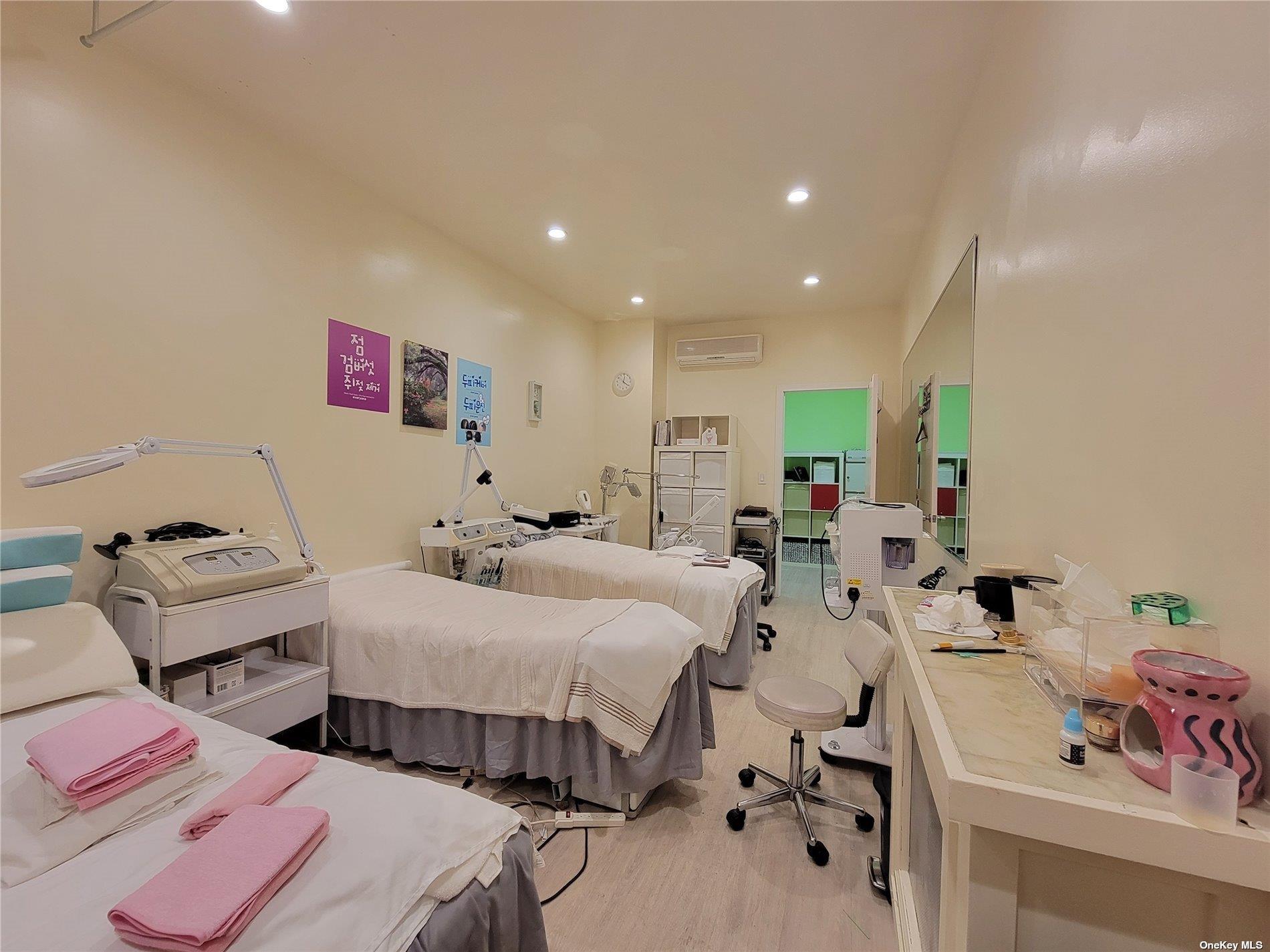 161-07 Northern Boulevard