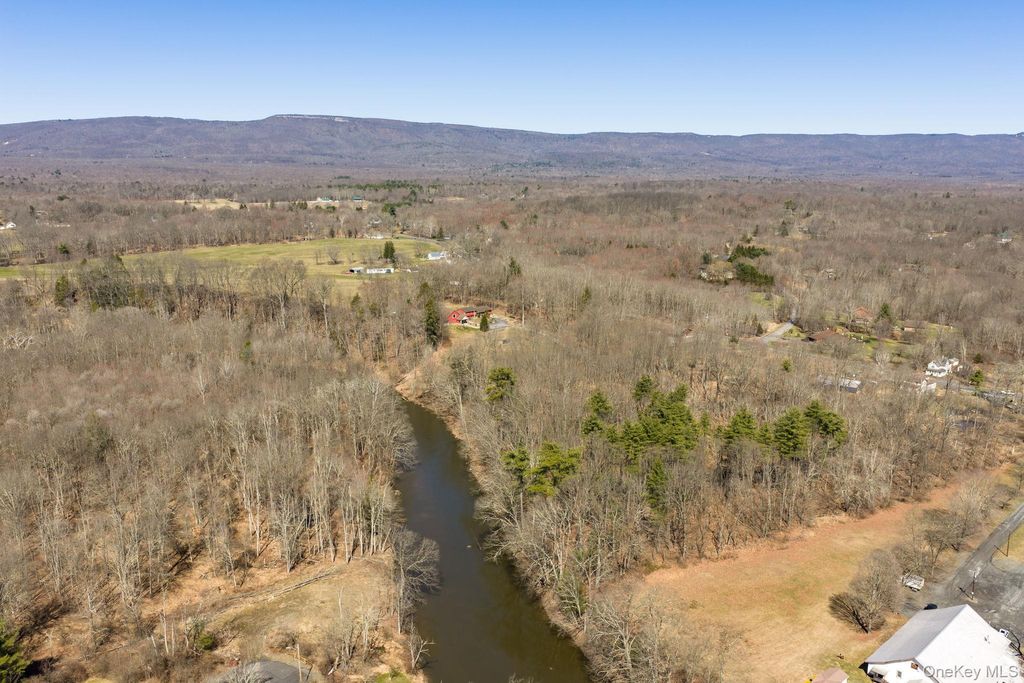 Photo of 2823 State Route 52, Pine Bush, NY 12566 (MLS # 976314)