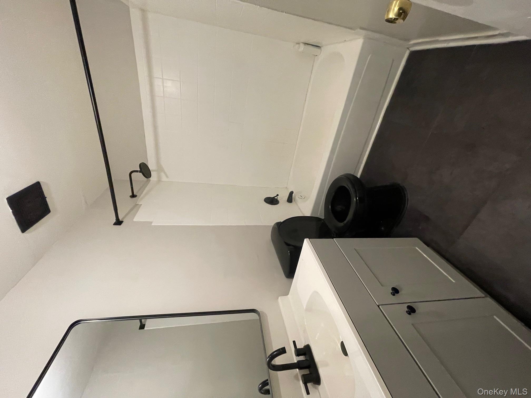 125 YONKERS Avenue 3 W