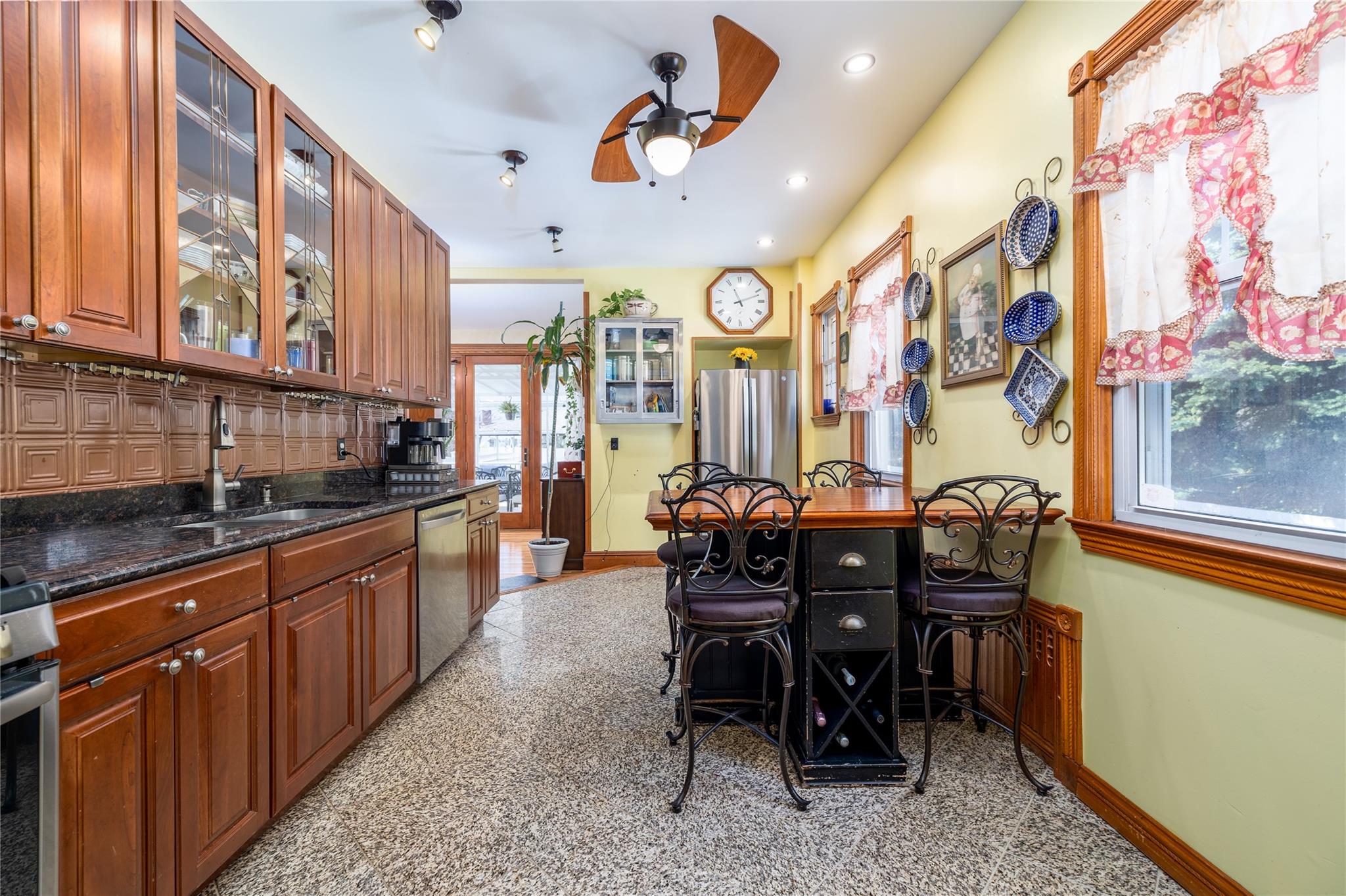 2760 Academy Street, Oceanside, New York image 10