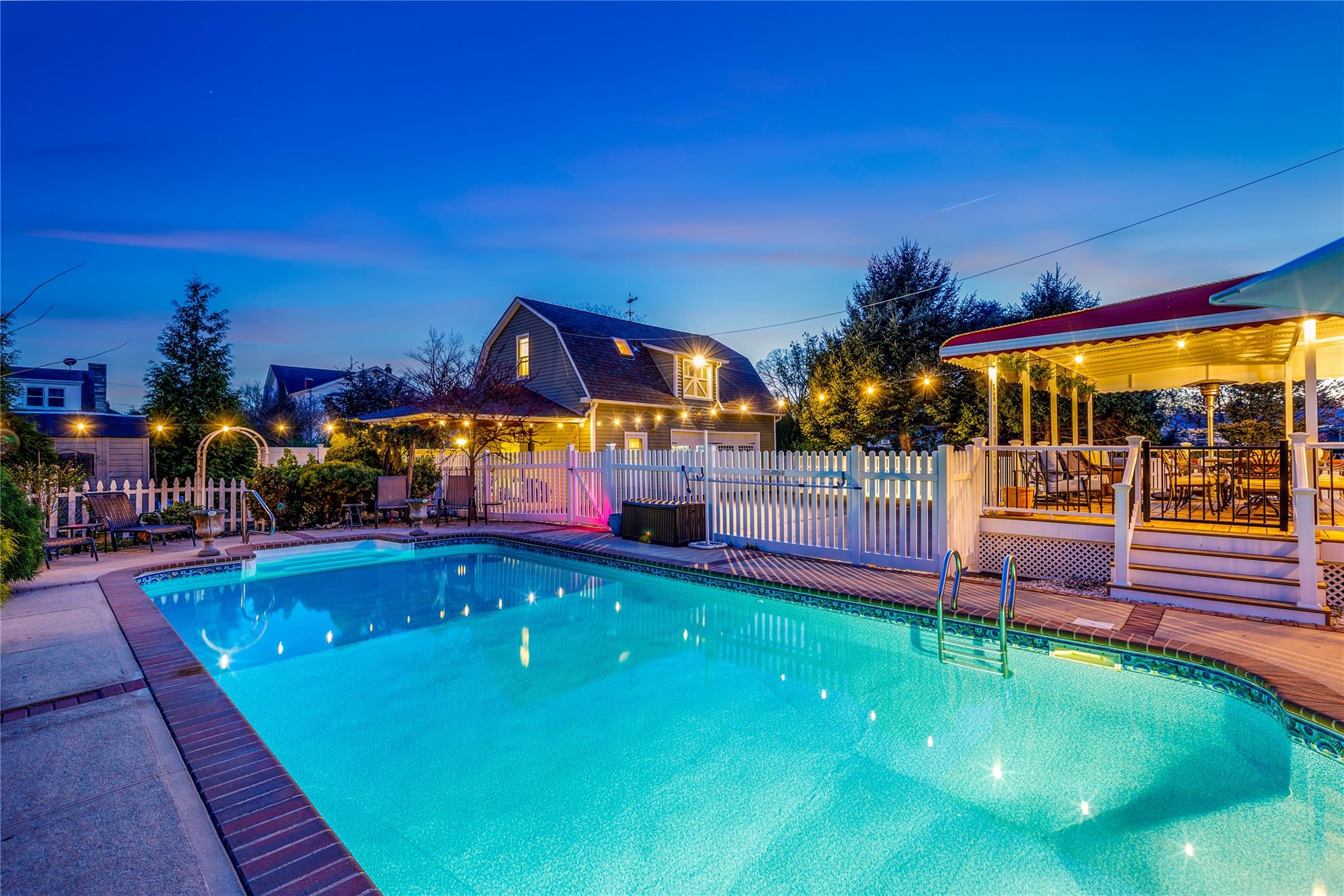 2760 Academy Street, Oceanside, New York image 46
