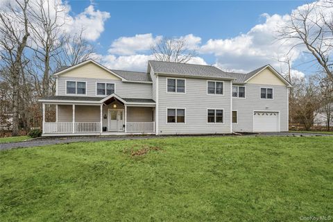 Homes For Rent - 4 The Registry<br/> East Quogue, NY 11942