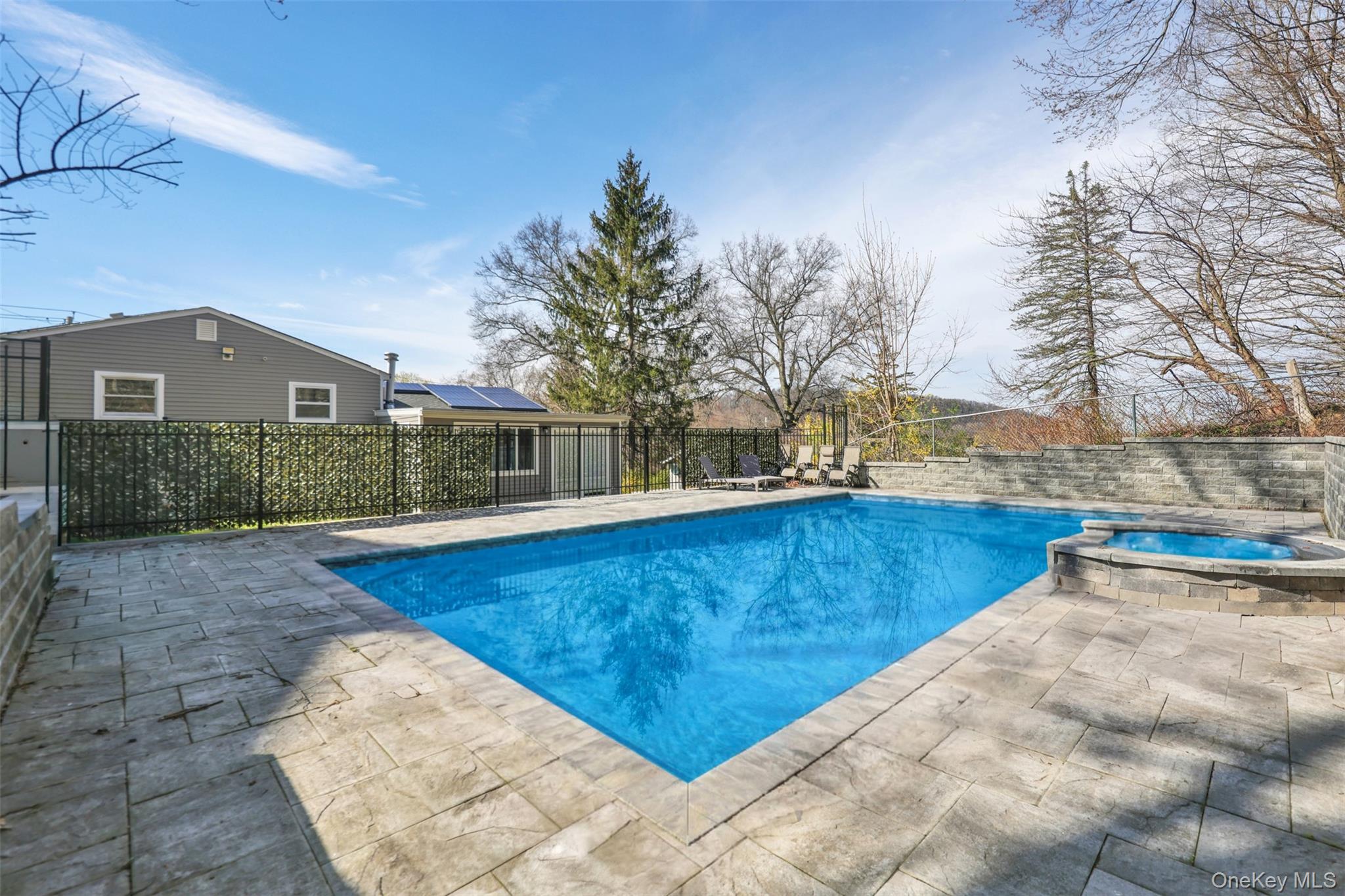 15 Duelk Avenue