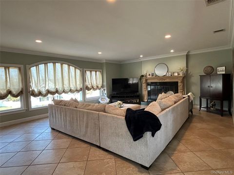 4 Vining Street Centereach NY 11720