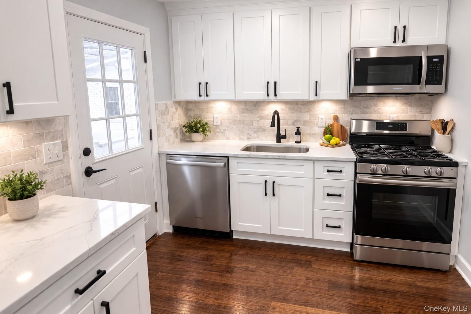 268 Spruce Street - Photo 3