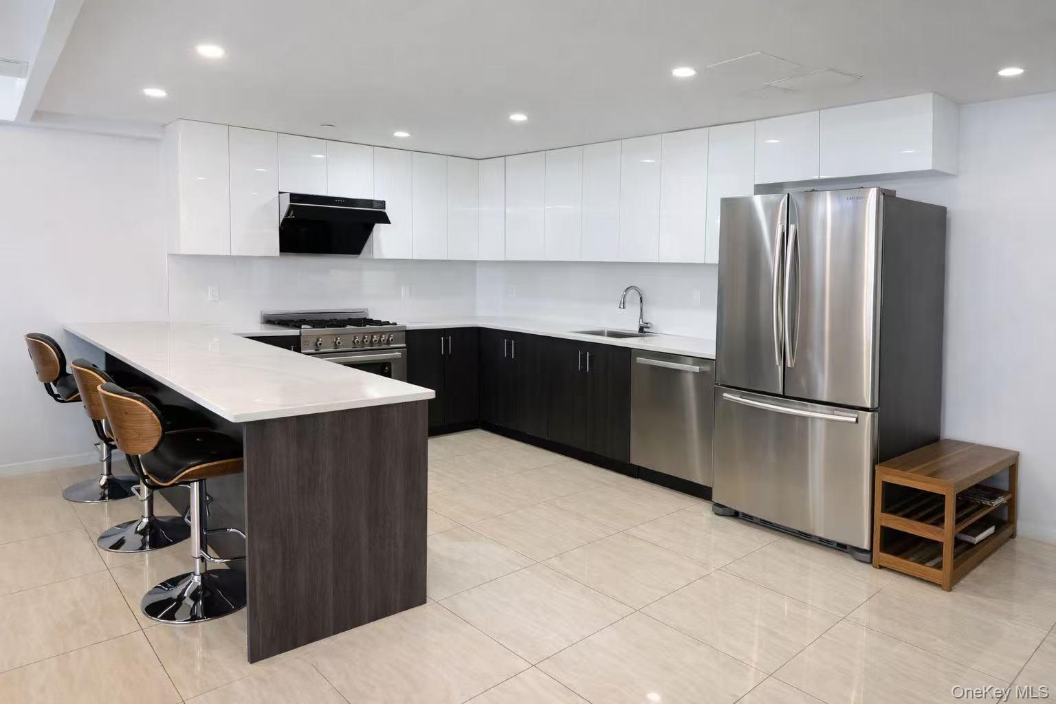 15816 79th Avenue 401N