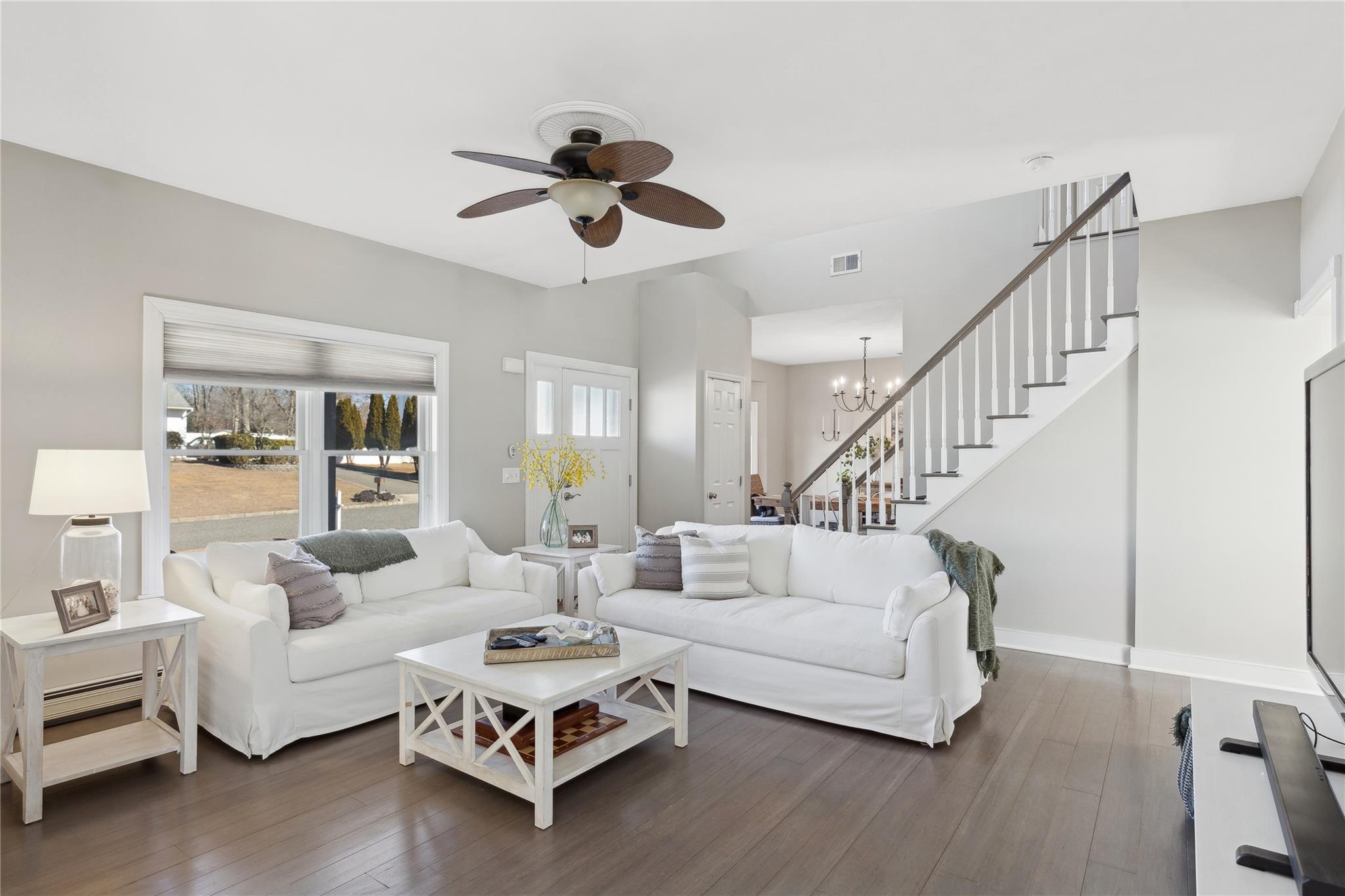 16 Embassy Road, Selden, New York image 3