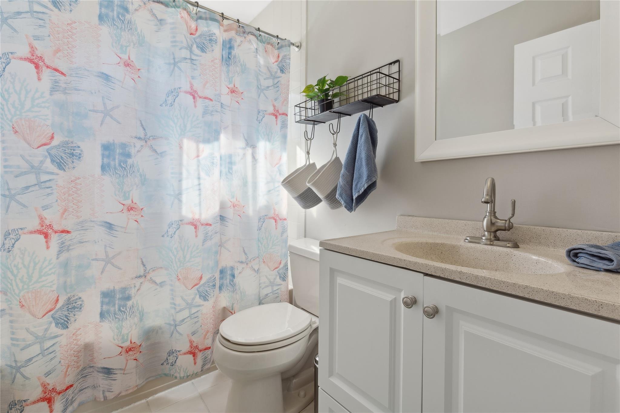 16 Embassy Road, Selden, New York image 28