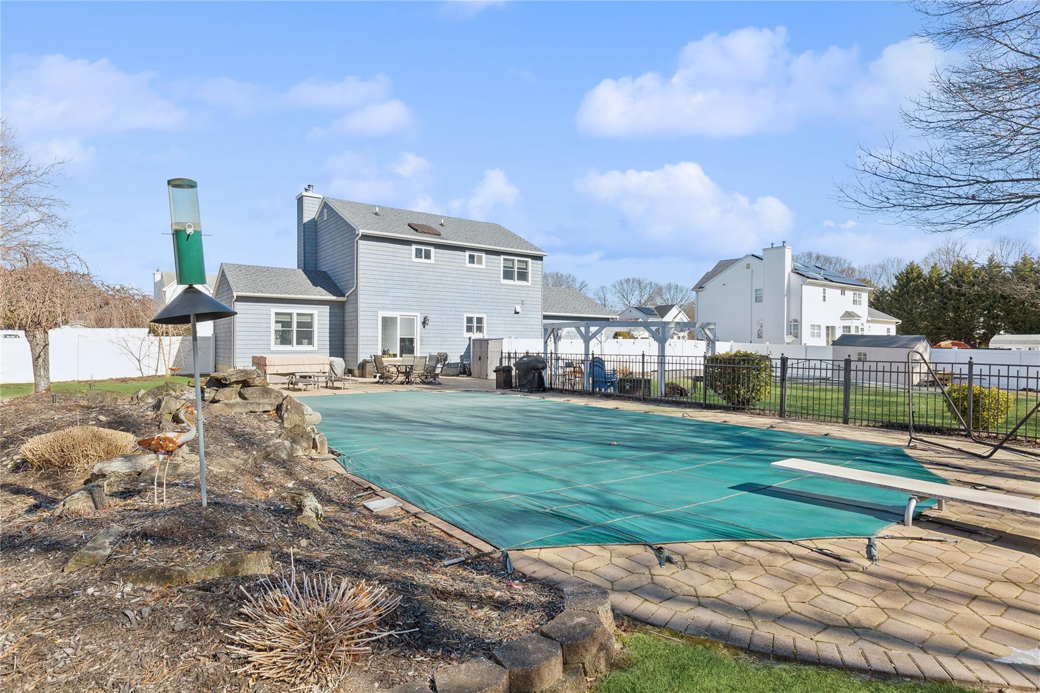16 Embassy Road, Selden, New York image 36