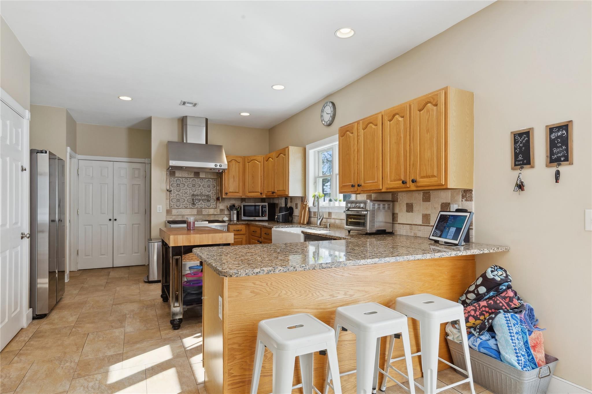 16 Embassy Road, Selden, New York image 9