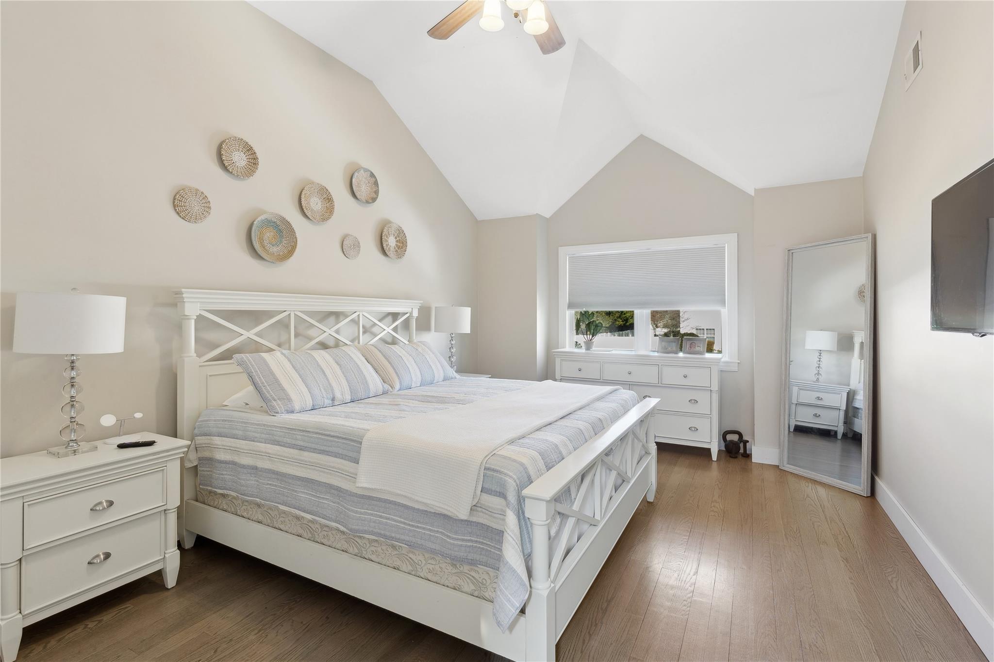 16 Embassy Road, Selden, New York image 19