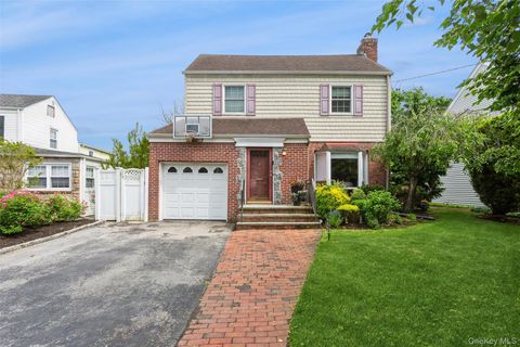Homes For Sale - 6 Newkirk Avenue<br/> East Rockaway, NY 11518