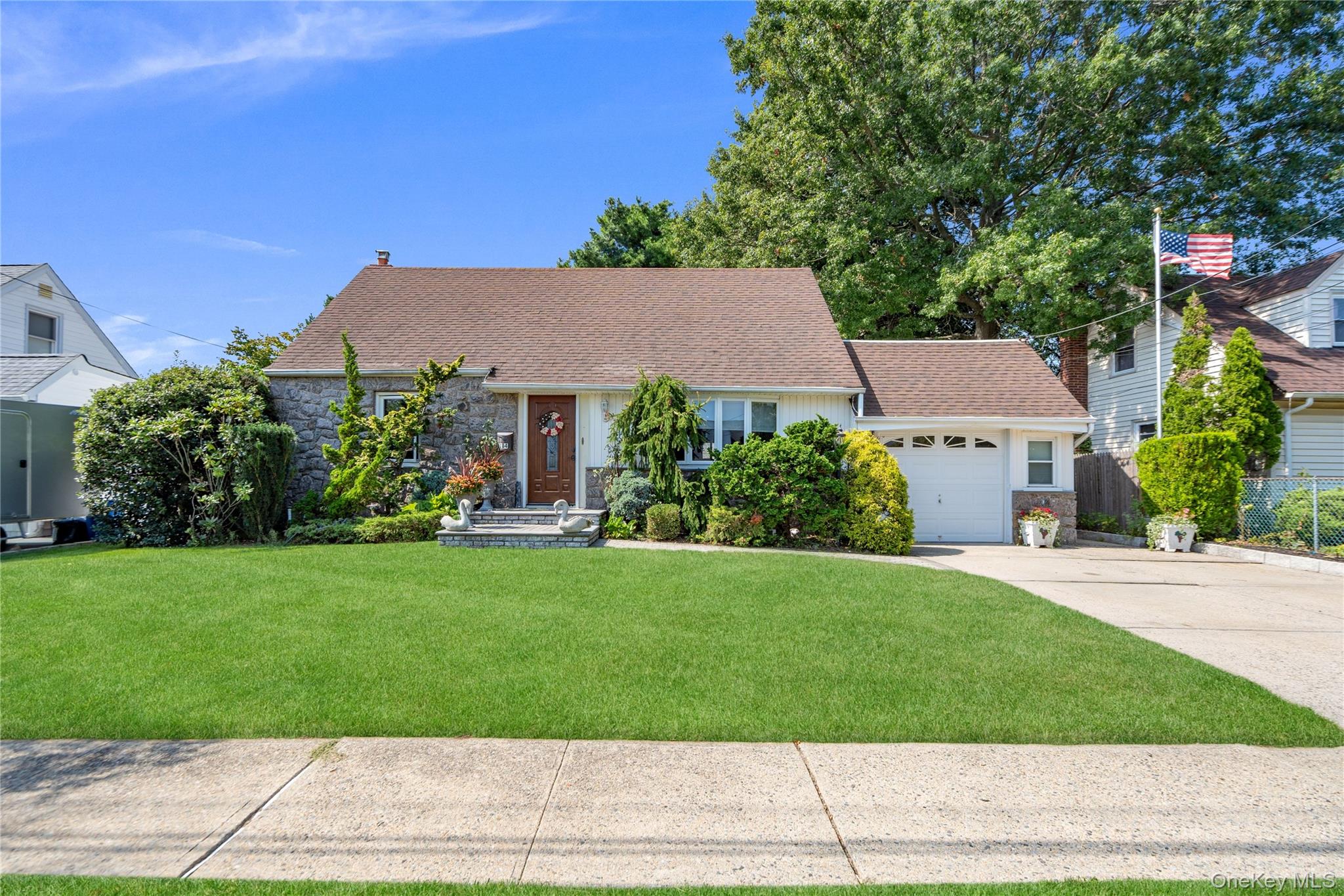 14 Mayfair Lane