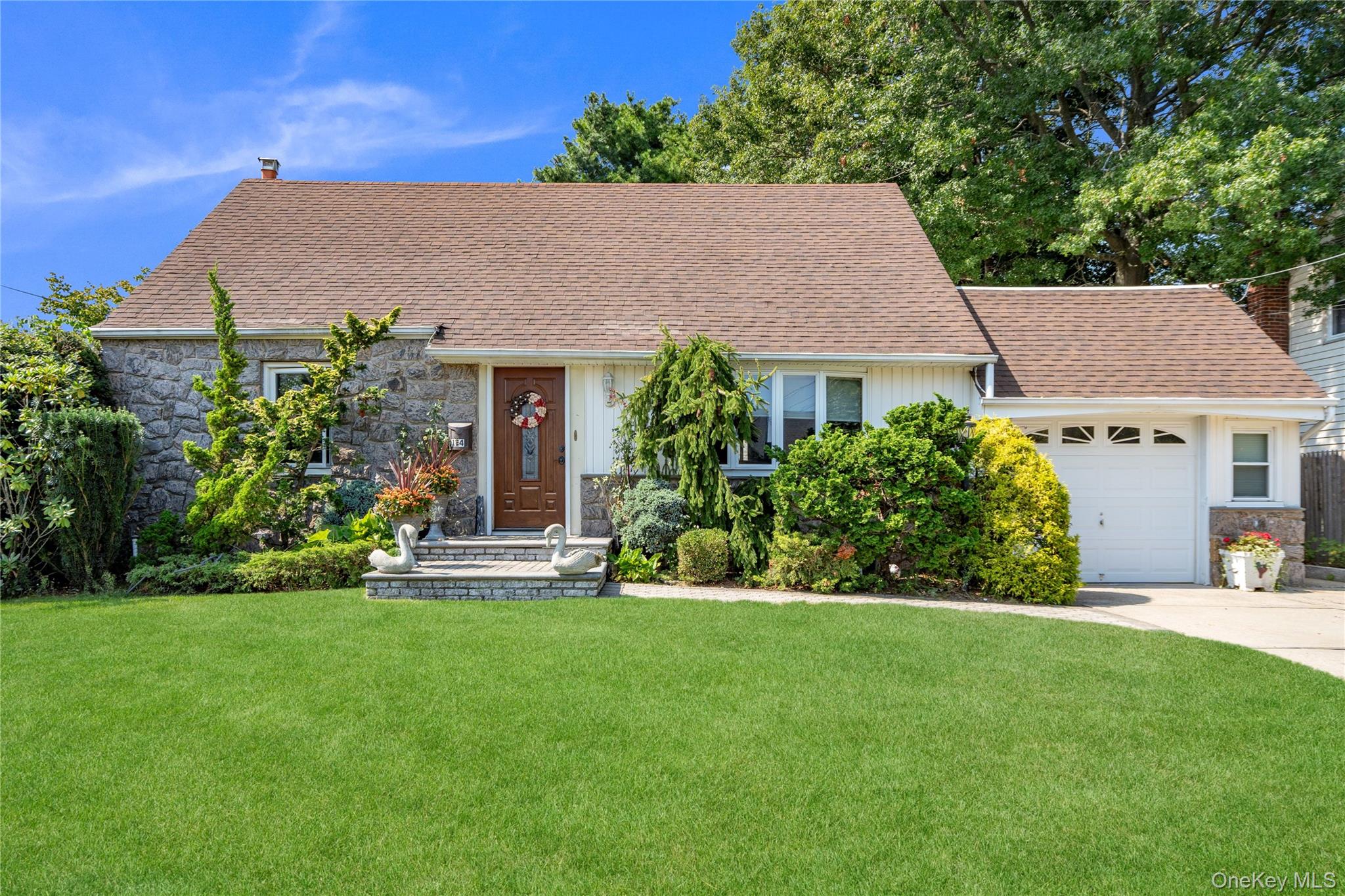 14 Mayfair Lane
