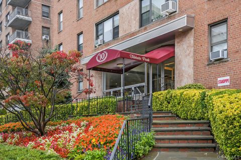 Homes For Sale - 10 N Broadway #1K<br/> White Plains, NY 10601