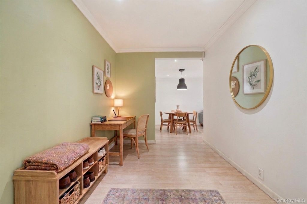 Photo of 10 N Broadway #1K, White Plains, NY 10601 (MLS # 982539)