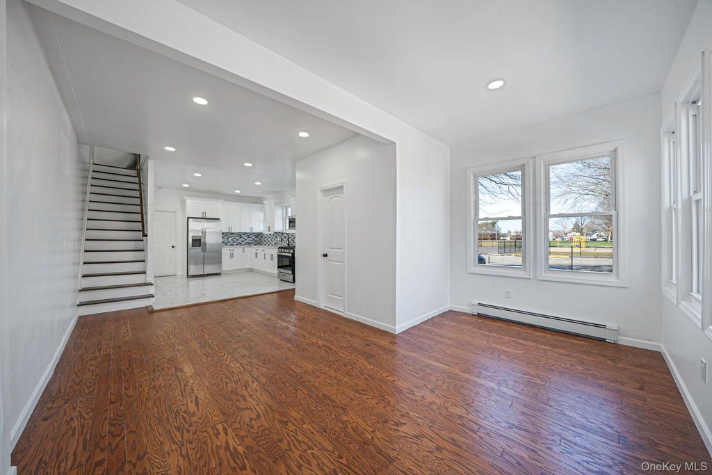 Photo of 522 Southern Parkway, Uniondale, NY 11553 (MLS # 978573)