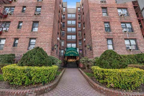Homes For Sale - 96-09 67th Avenue #1D<br/> Rego Park, NY 11374