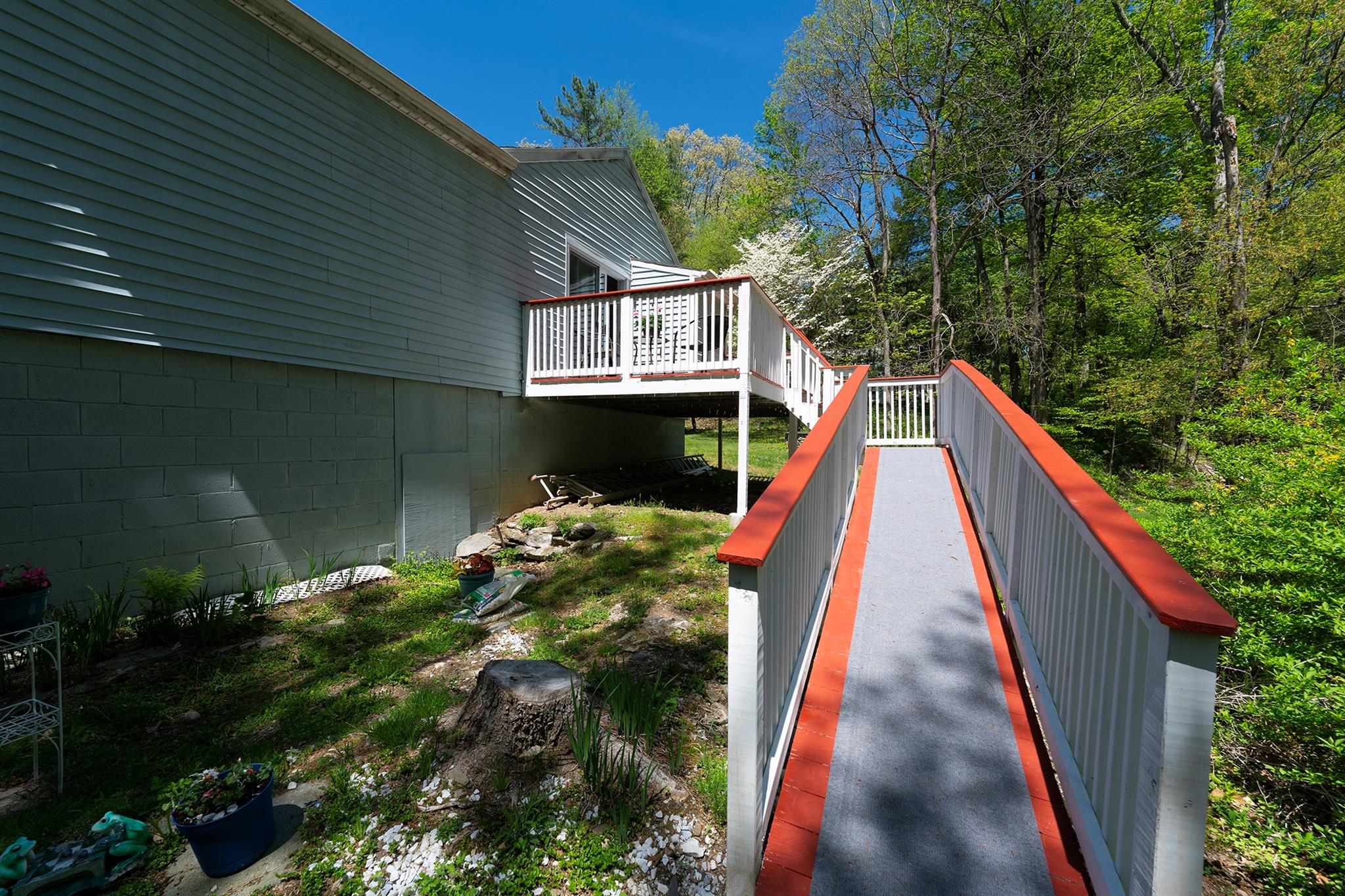 Hyde Park, New York 12538, United States, 1 Bedroom Bedrooms, ,1 BathroomBathrooms,Residential,Active,130266