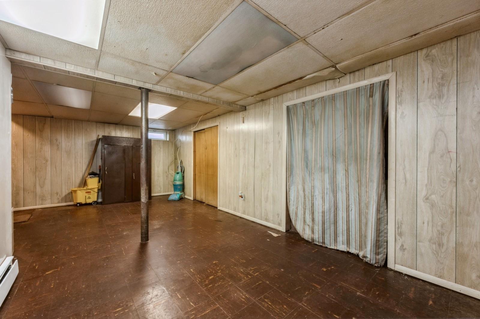 31 Cedar Street, Roosevelt, New York image 20