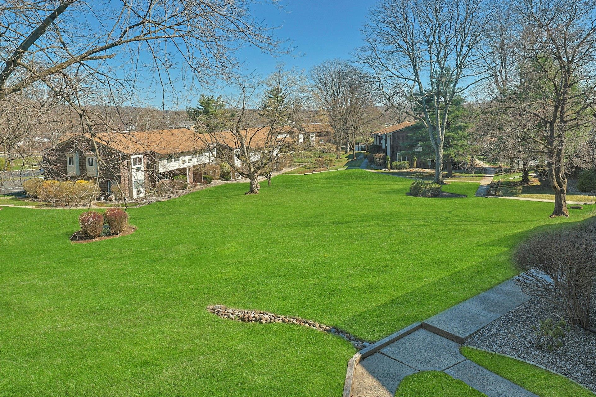 15H Blue Hill Commons Dr #H, Orangeburg, New York image 21