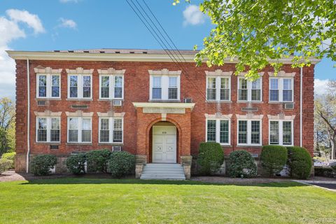 Condo For Sale - 215 Washington Street #19<br/> Tappan, NY 10983