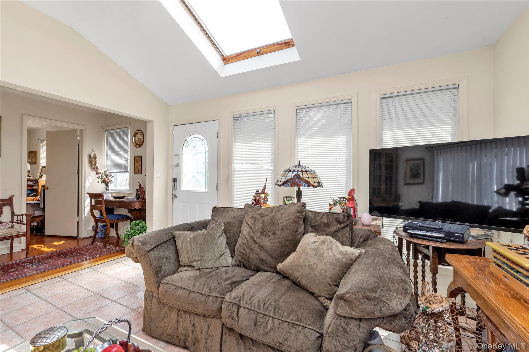 25 Bella Vista Avenue