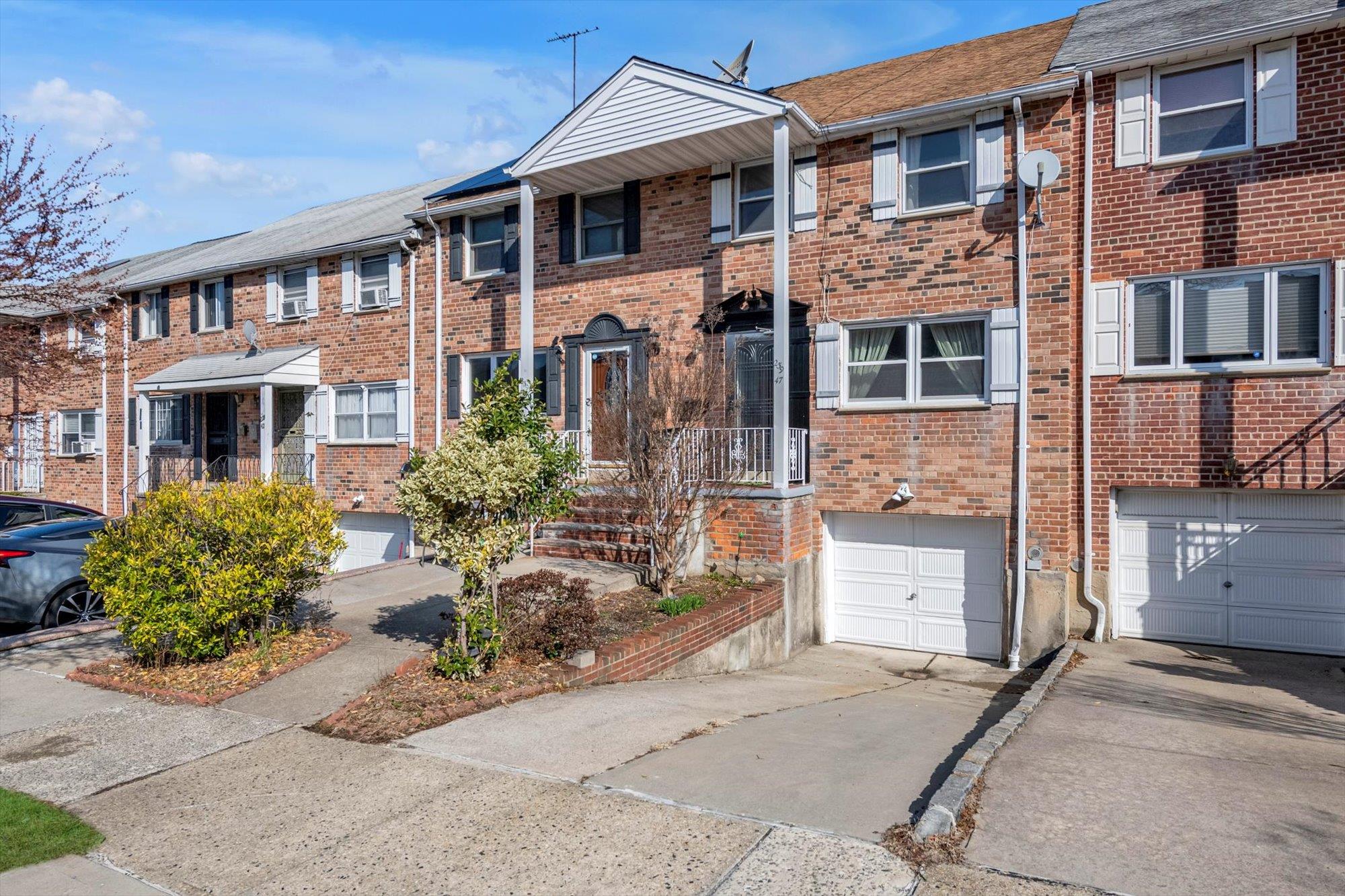 239-47 65th Avenue, Little Neck, New York image 18