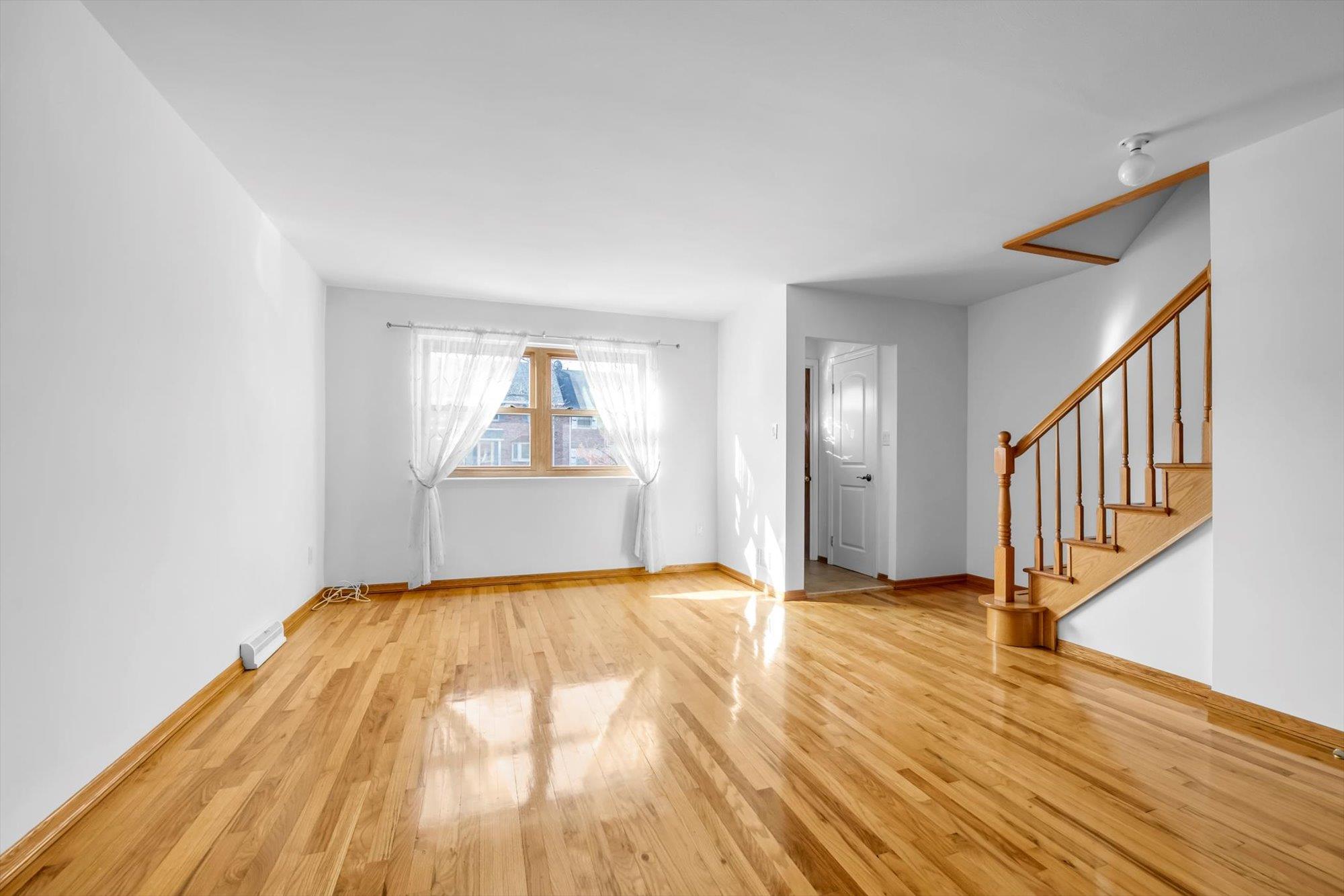 239-47 65th Avenue, Little Neck, New York image 2