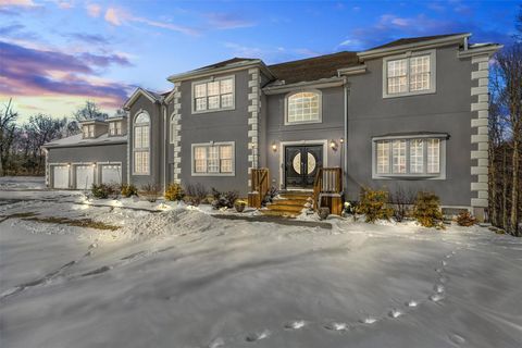 1 Tundra Terrace Cornwall NY 12518