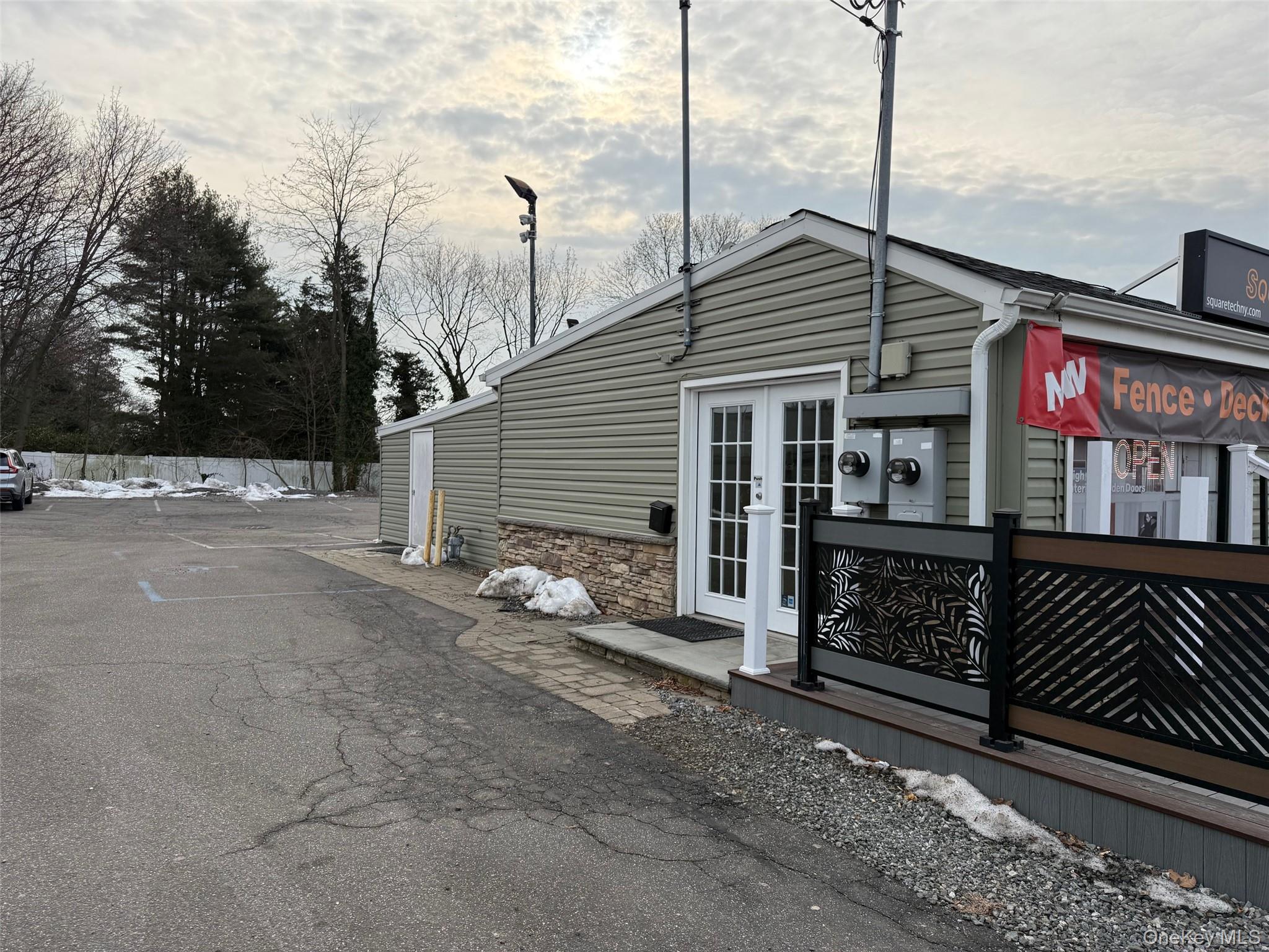 6316-6318 Jericho Turnpike