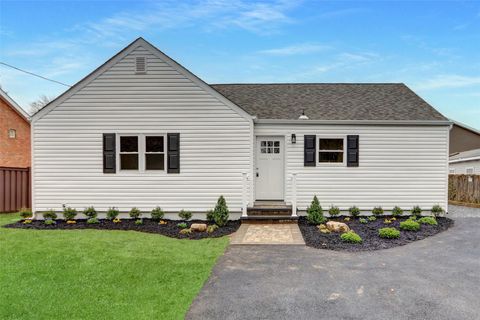 273 Lenox Road, Huntington Station, NY 11746 - MLS#: 848629