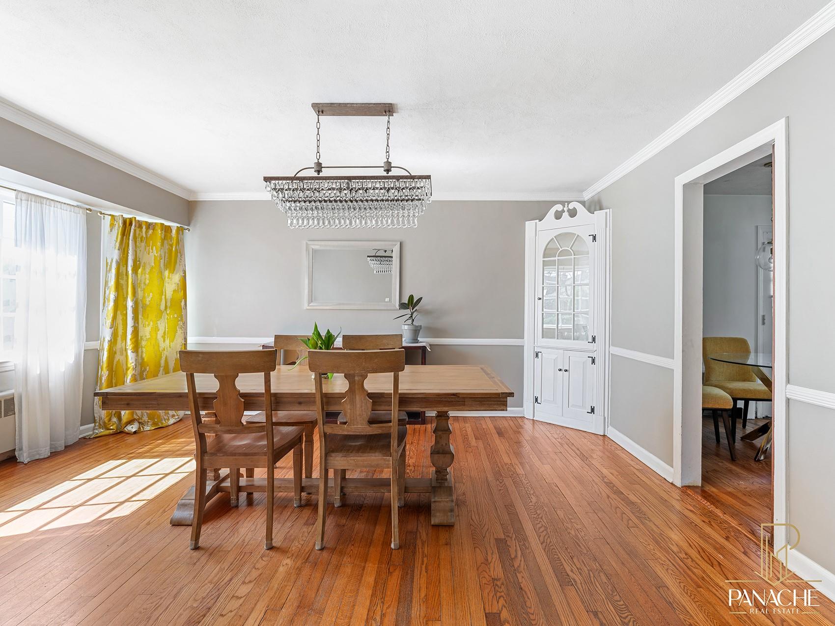 8 Milburn Court, Freeport, New York image 5