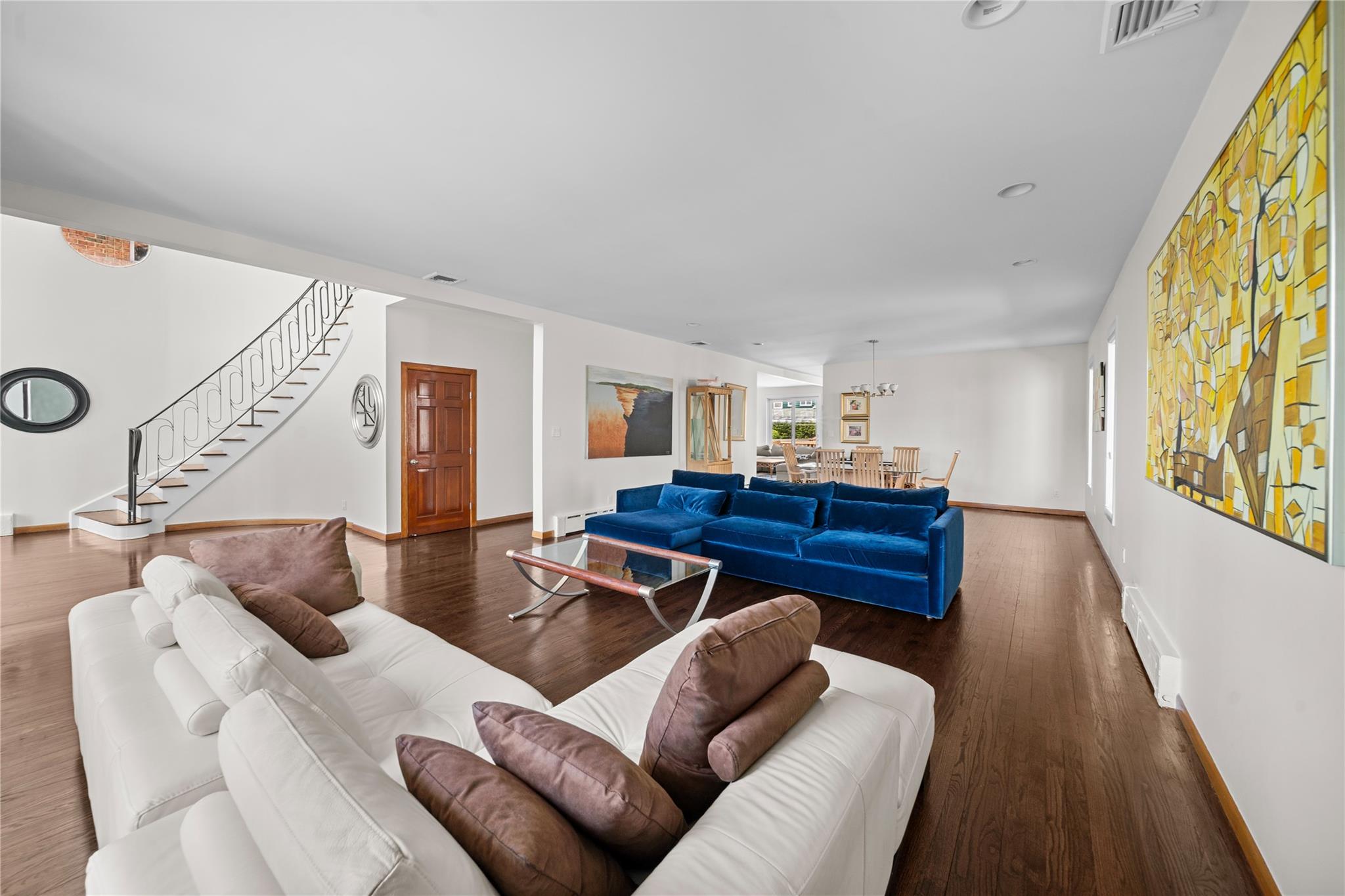 144-21 South Drive