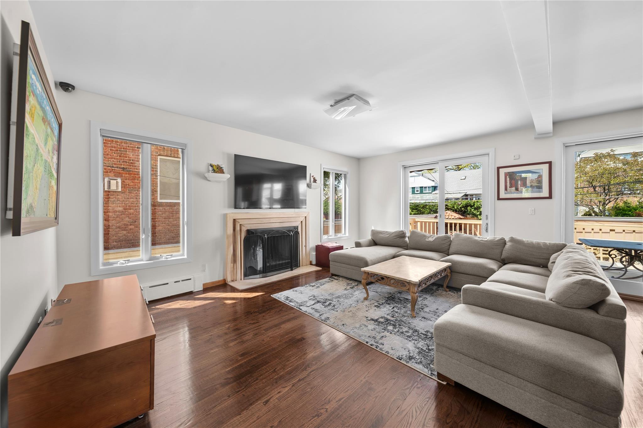 144-21 South Drive