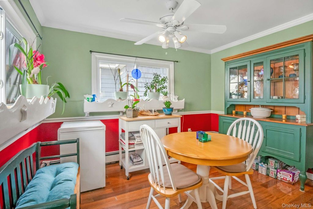 Photo of 2 Alden Park #2, Bronx, NY 10465 (MLS # 976867)