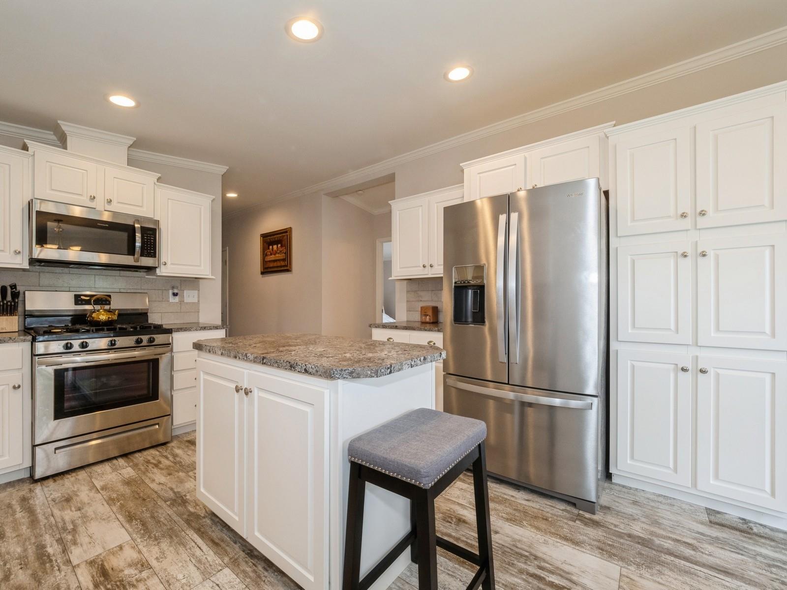 11 Orlando Drive, Poughkeepsie, New York image 24