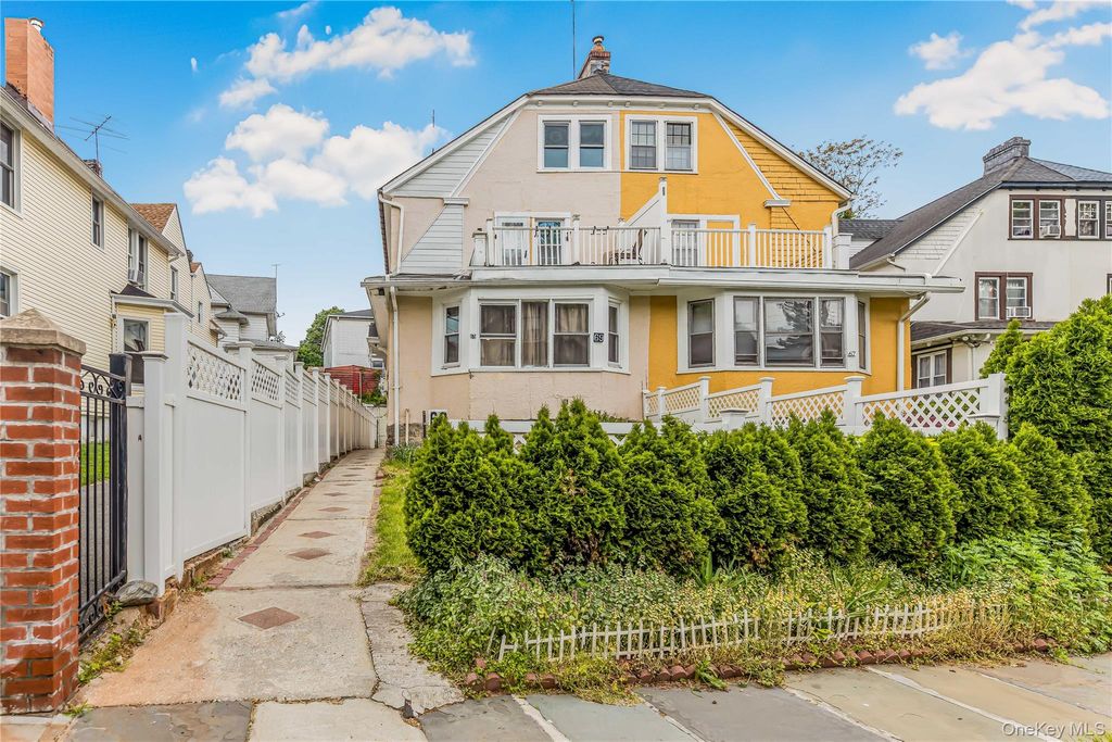 Photo of 69 Dell Avenue, Mount Vernon, NY 10553 (MLS # 1003650)