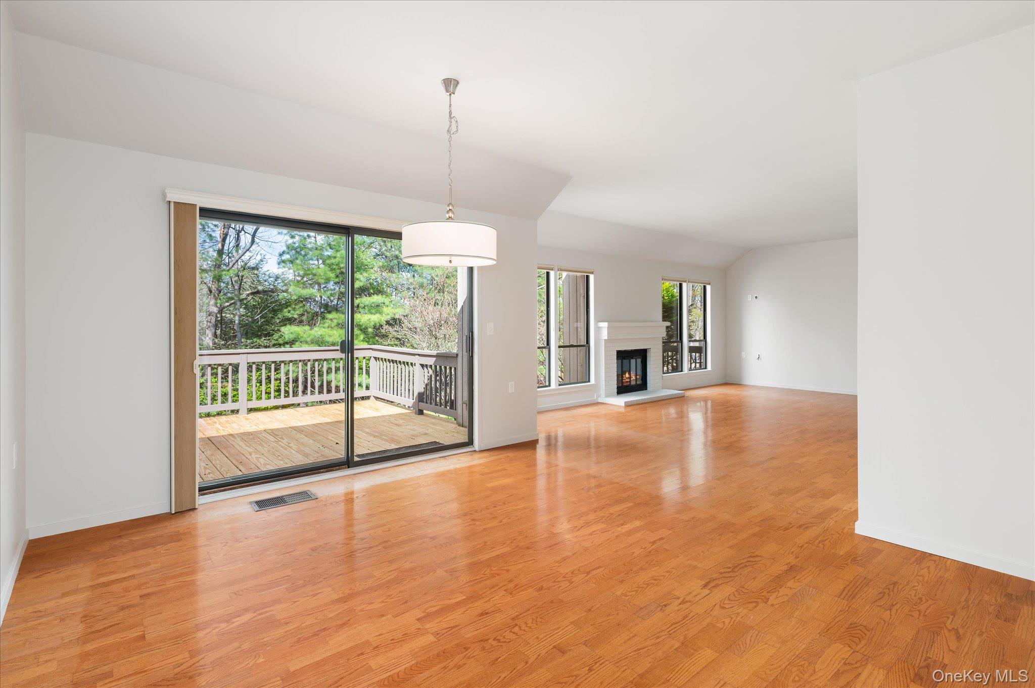 371 Heritage Hills A