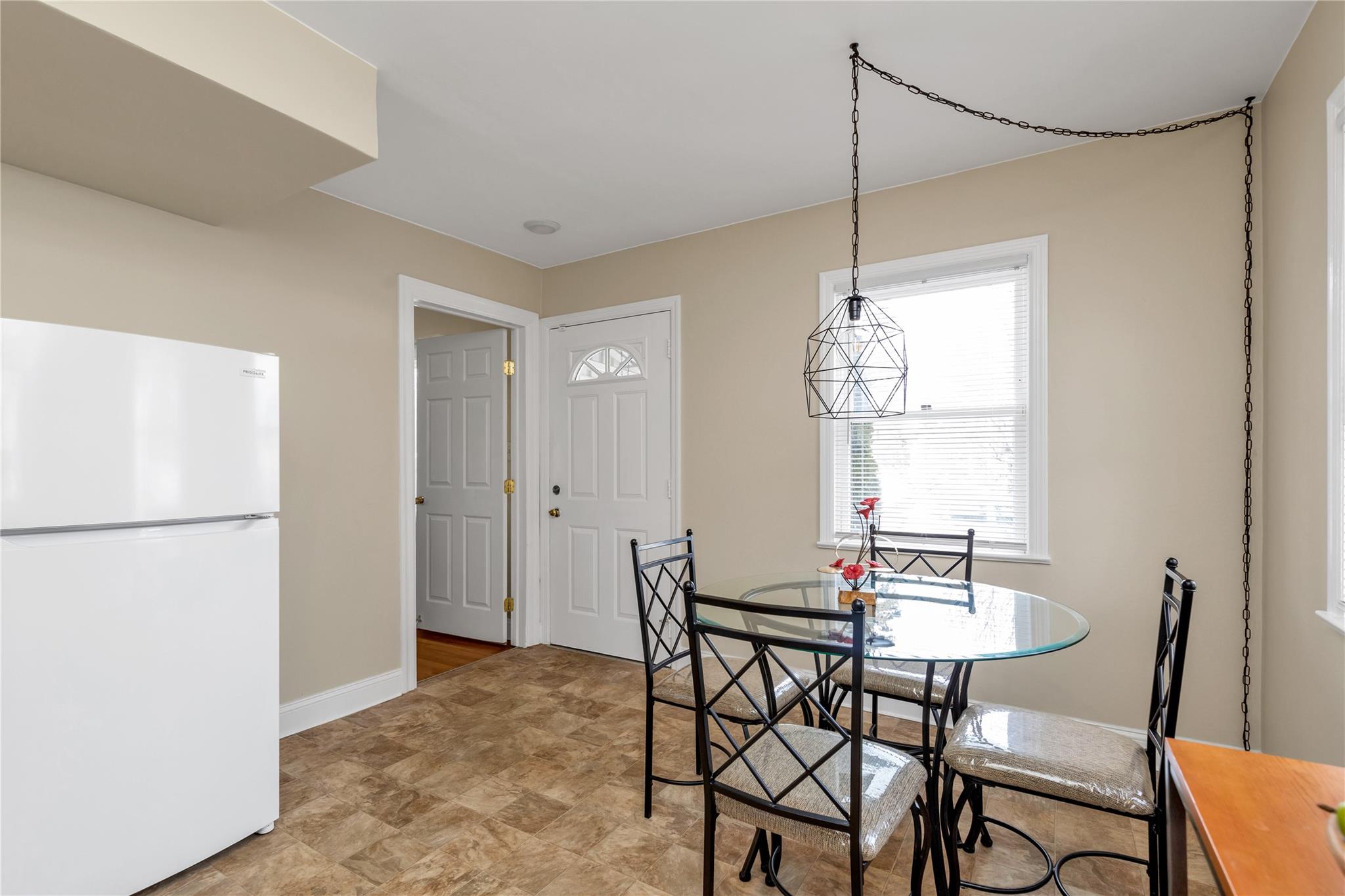 532 Stratford Road, South Hempstead, New York image 3