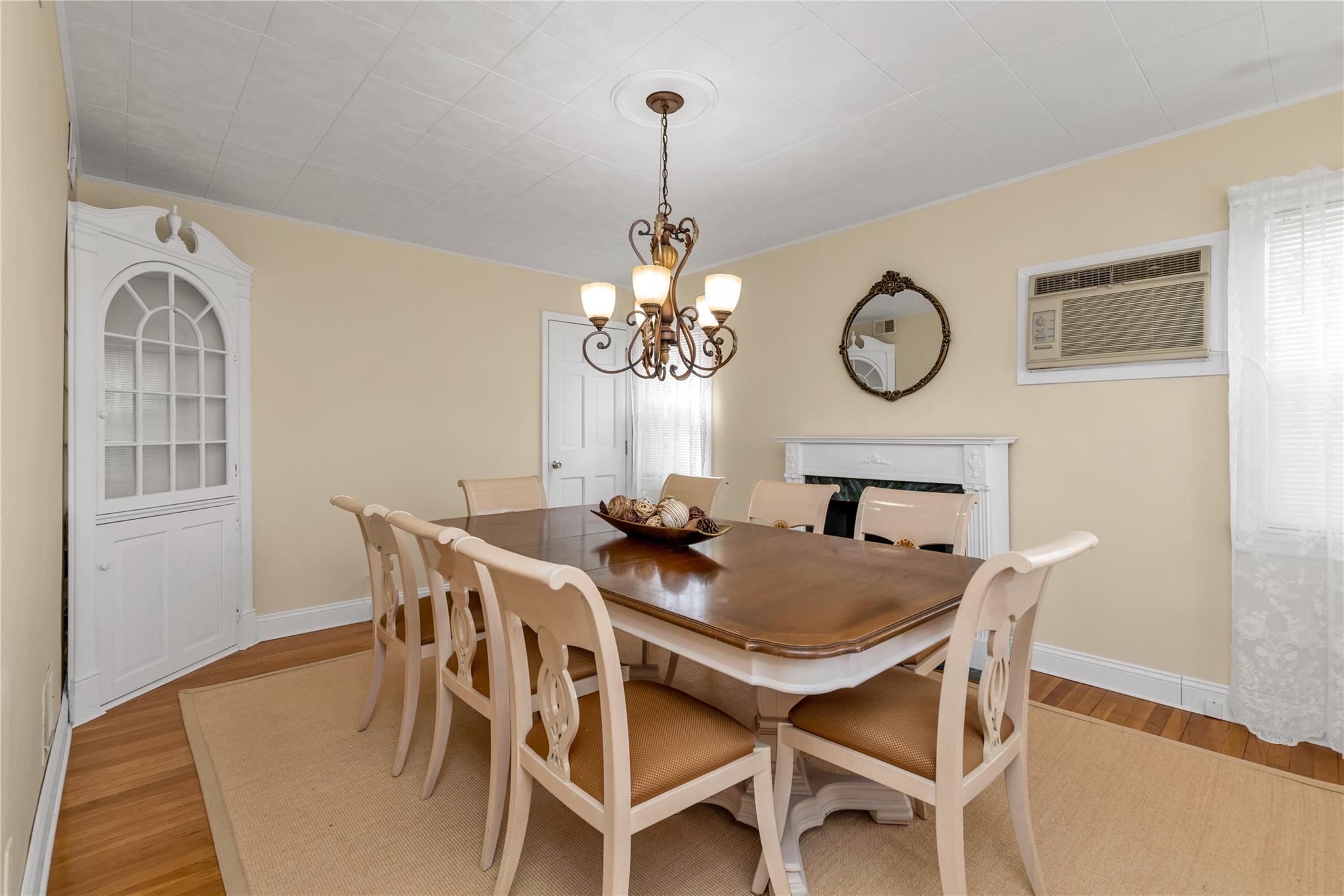532 Stratford Road, South Hempstead, New York image 4